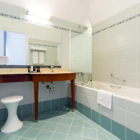 호텔 테르마에 팰리스