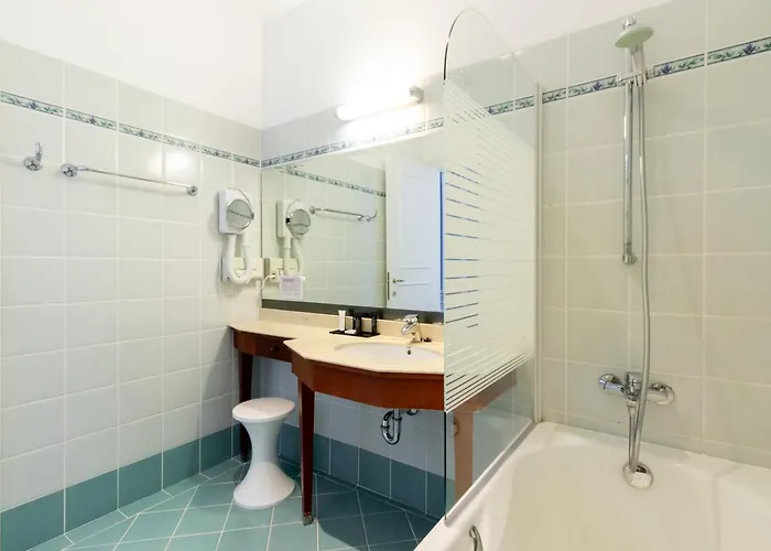 テルマエ パレス ホテル 4*